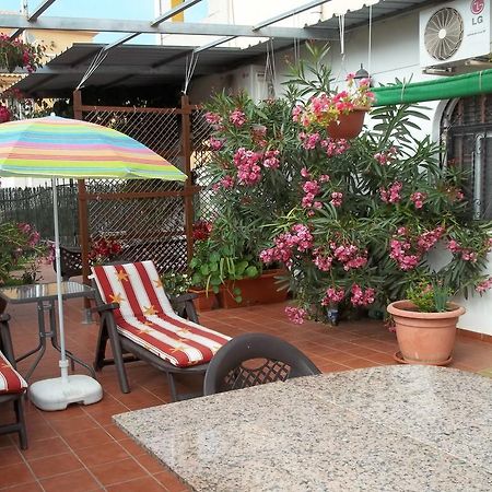 Madamme Curie Apartment Torrevieja Exterior photo