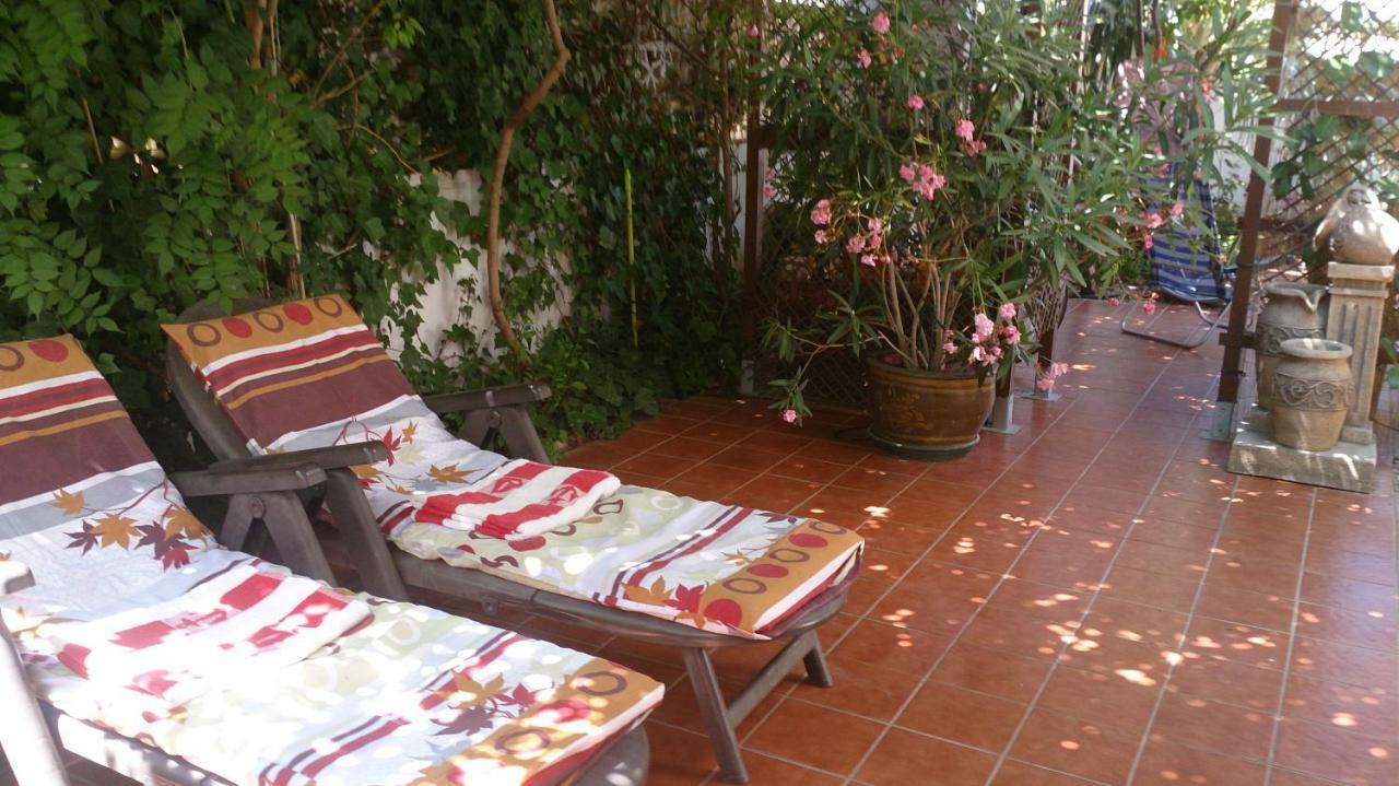Madamme Curie Apartment Torrevieja Exterior photo